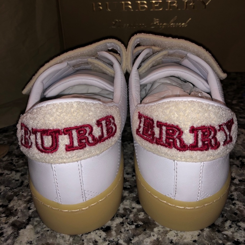 Woman’s Burberry Sneakers